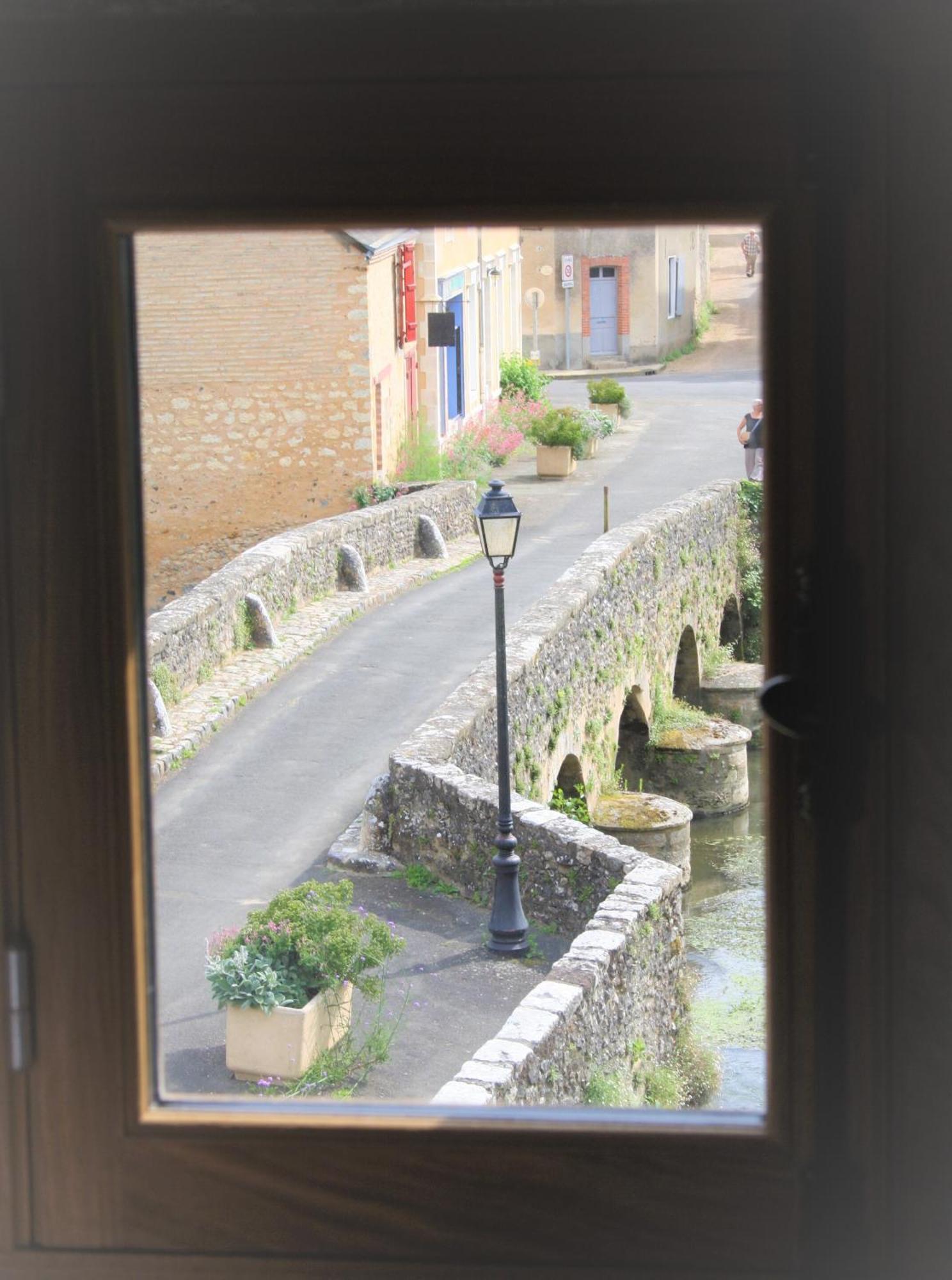 Manoir De La Basse-Cour Bed and Breakfast Asnieres-sur-Vegre Εξωτερικό φωτογραφία